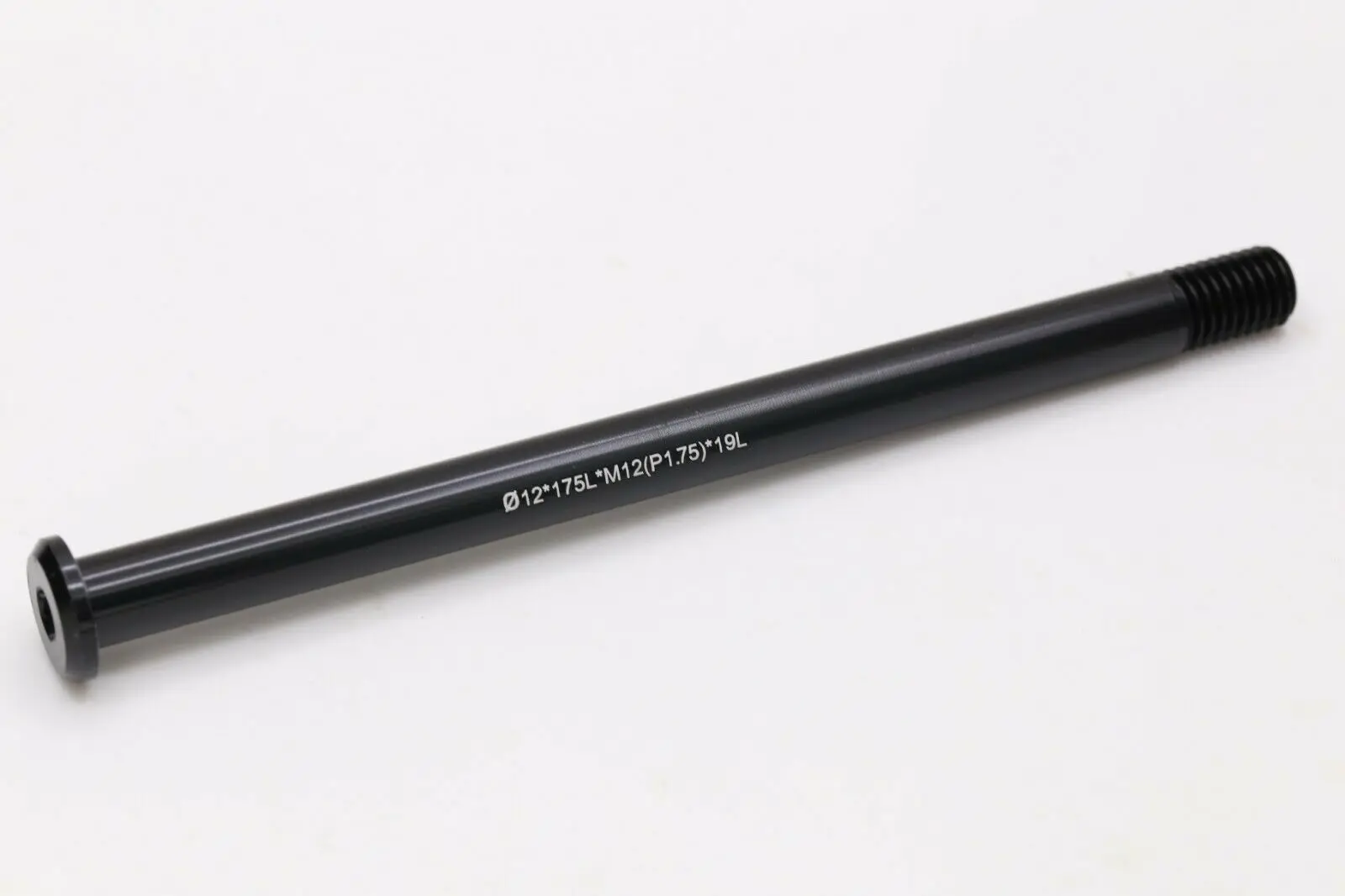 

Cycle Rear Thru-Axle 142 x 12 mm Pitch 1.75 mm