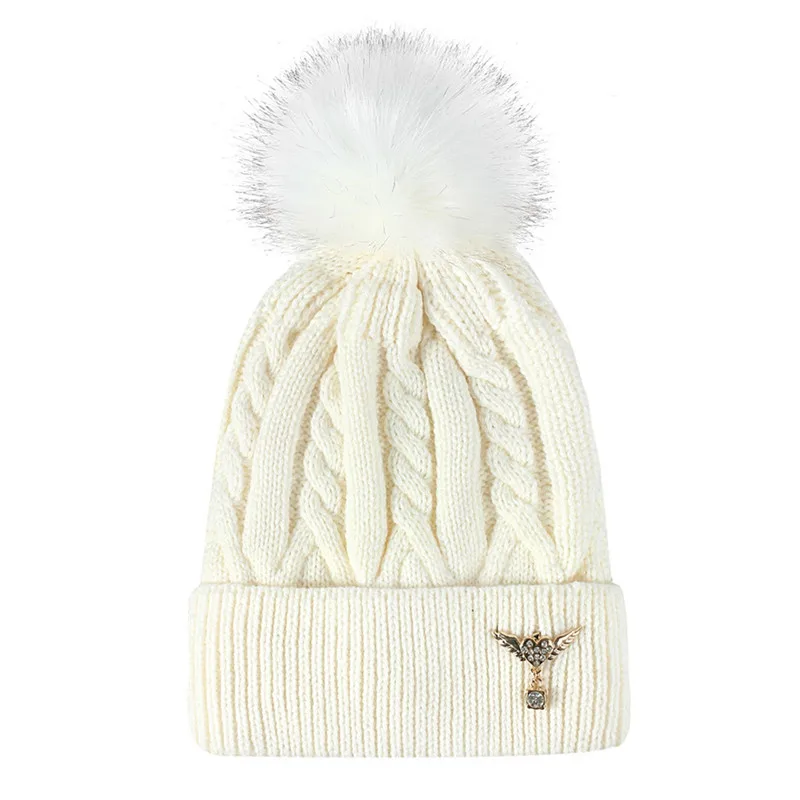 pom pom hat (2)