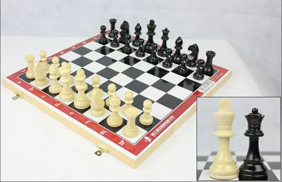 

Wooden Chess Medieval Chess With Chessboard International Chess Game Family Party Travel Game Chess Set Kids Toys Board Game