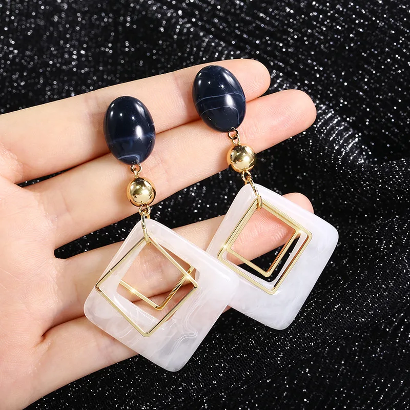 

Korean Long Earrings For Women White Acrylic Big Geometric Drop Dangle Earrings Fashion Jewelry Bijoux Personality All Match