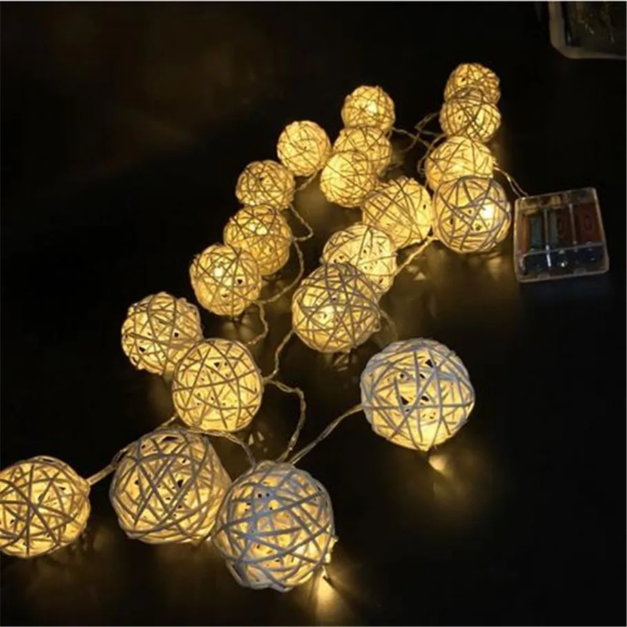 LED Battery String Lights 3M 20pcs White Handmade Rattan Balls String