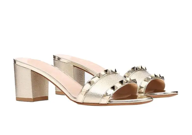 

2019 new summer fashion rivets solid color thick high heel sexy comfortable Roman style casual ladies sandals slippers