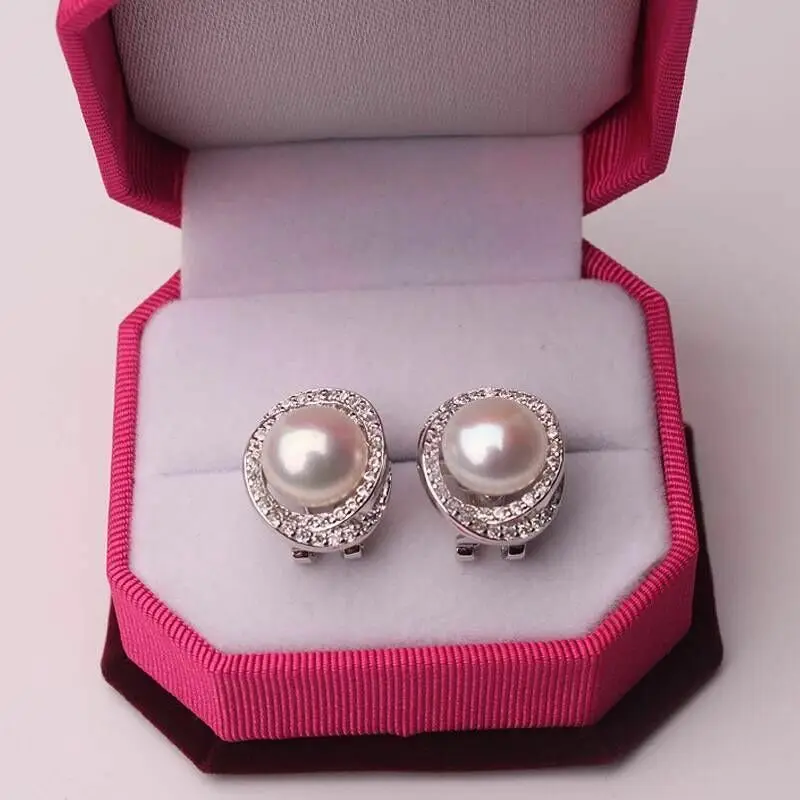

charming pair of 10-11mm south sea round white pearl earring 25s