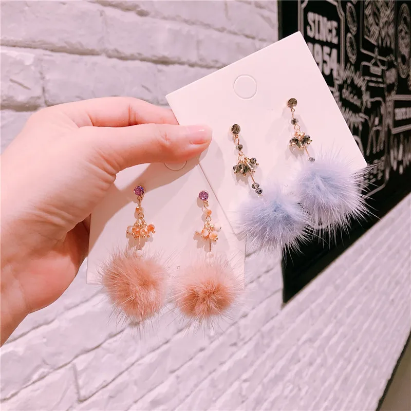 

Korean Japan Mink Hair Hairball Crystal Anti-allergy Sweet Autumn Fall Winter Women Dangle Drop Earrings Fashion Jewelry-QQD5