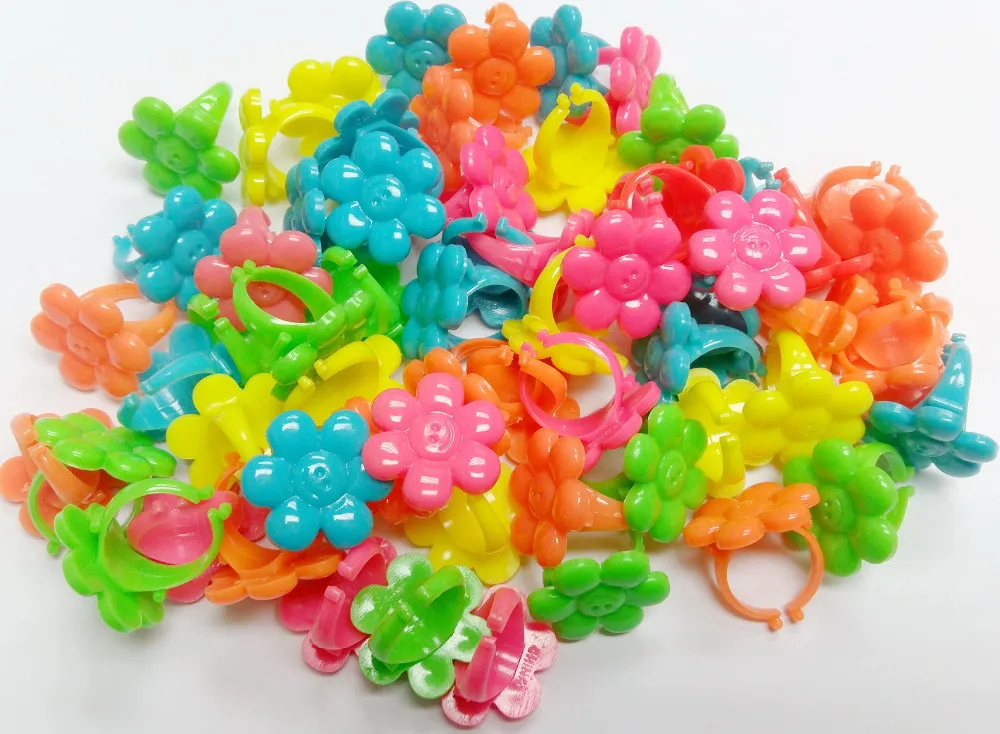 E695G2 Smile flower rings (3)