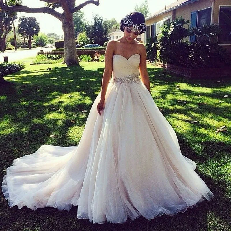 Vestidos De Noiva 2016 Custom Made Stylish Crystals Beaded Wedding Dresses A-Line Tulle Court Train Bridal Gown Robe de mariage
