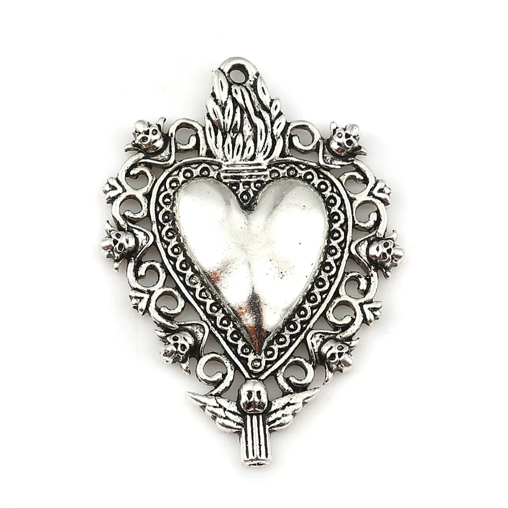 

DoreenBeads Zinc Based Alloy Pendants Heart Antique Silver Color Angel Pattern Lace 41mm(1 5/8") x 28mm(1 1/8"), 5 PCs