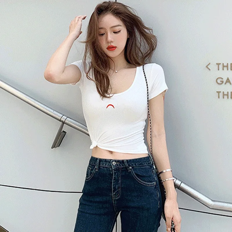 

2019 New Korean Cute Moon Embroidery Short Sleeve T Shirt Women Summer Casual O Neck Tee Shirt Femme Harajuku Crop Tops