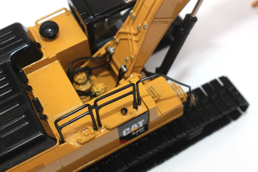 Литая игрушка модель DM 1:50 Caterpillar CAT 349F L XE гидравлический экскаватор инженерные техники 85943 для мальчика подарок, коллекция