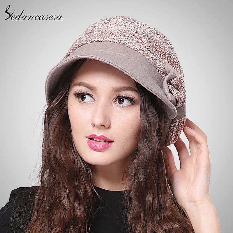 2018 Brand New Spring Fashion English Black Khaki Striped Women Visors