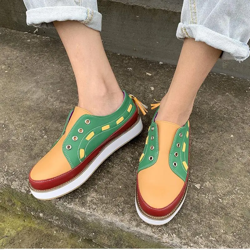 

2019 Women Slip On Tassels Flats Ladies Loafers Platform Vulcanized Shoes Female Fashion Autumn Footwear Plus Size XWB192