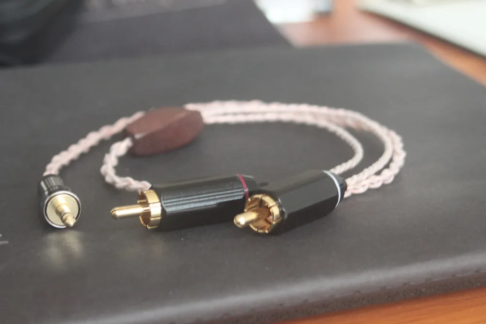 

3.5mm plug to double Lotus plug 4share to wave 45cm