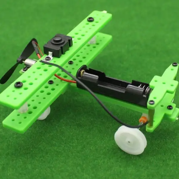 4 Wheels DIY Assembly Aircraft Kit with Air Reaction Force Airplane Science Toy Models for Kids DIY Making Craft Accs