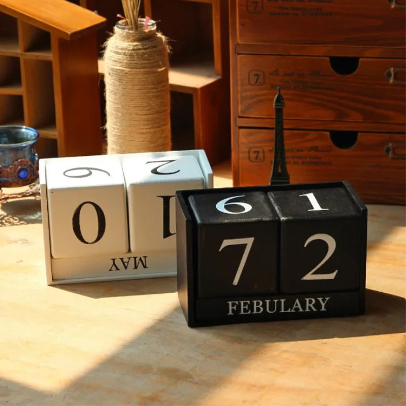 

European Retro Living Room Ornaments Miniatures Creative Calendar Wood DIY Yearly Planner Calender Home Decor T0.2