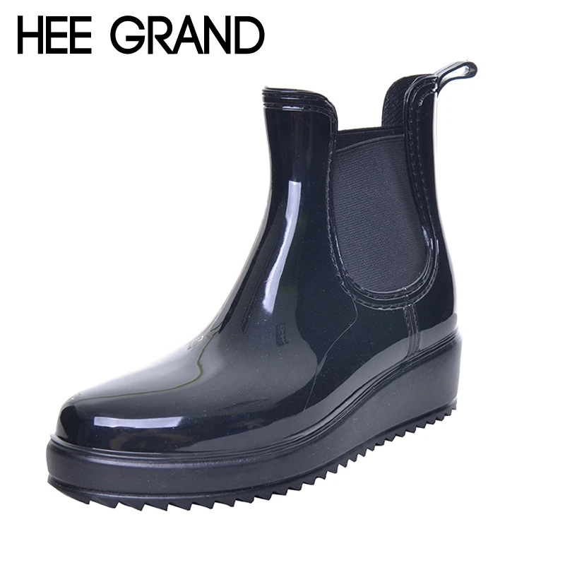ankle height rubber boots