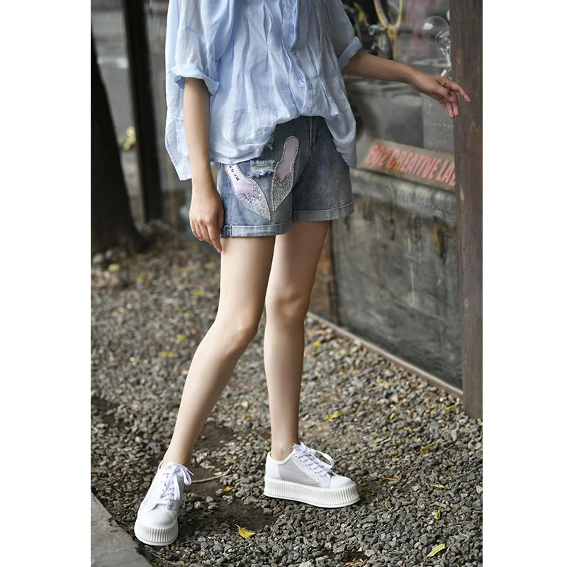 

N5027 Korean version of water drill paste cloth broken hole flanged straight tube joker three points cowboy shorts female