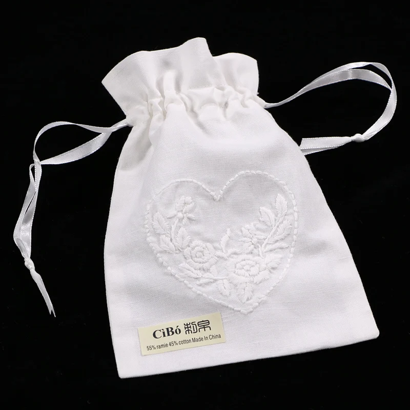 

B007 : 12 pieces/pack white linen/cotton drawstring hand embroidery rose heart gift bags, 5x7 inches sachet bags, travel pouch