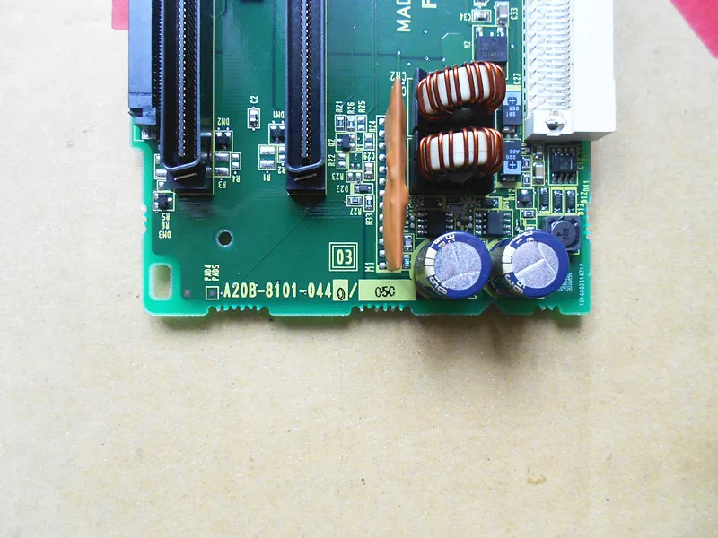 Fanuc печатных плат A20B-8101-0440 импортированы оригинальный гарантии в течение трех месяцев