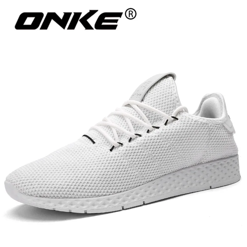 

2018 Popular Trend Running Men Shoes Breathable Mesh Men Sneakers Black White Sports Shoes for Man Lighweight Walking Zapatillas