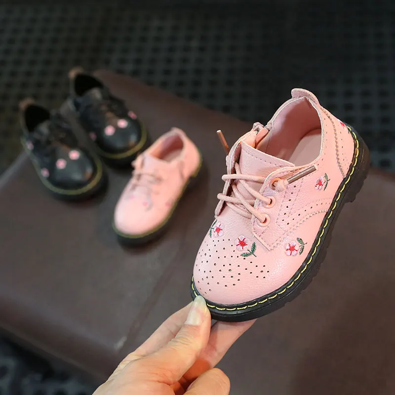 

Floral Emboridery Baby Leather Shoes Side Zipper Girl's Shoes Spring And Autumn Anti-skid Baby Toddler Shoes