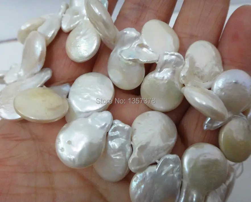 

bjc 000364 HUGE 18" NATURAL SOUTH SEA GENUINE WHITE PEARL NECKLACE