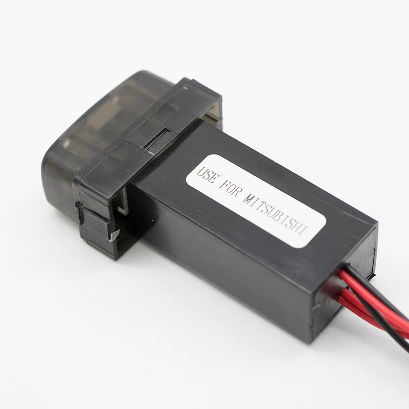 12 В для Mitsubishi Loseless Refit Dual USB Автомобильное зарядное устройство вольтметр