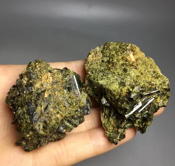 

136g 2pcs Natural crystal mineral rough cluster Green tourmaline cluster specimens