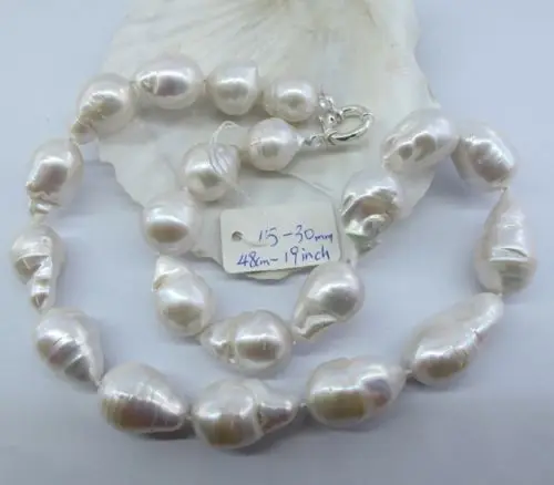 

HOT 0015587 High Quality Natural White Baroque Fresh Water Pearls Necklace