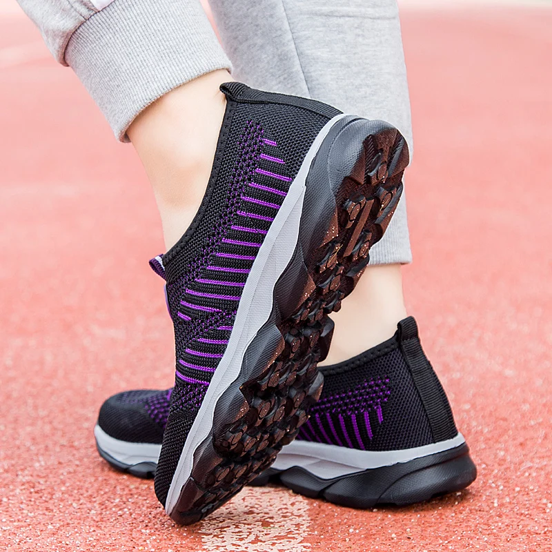 MAISMODA, прогулочная обувь для мужчин и женщин, без шнуровки, уличные треккинговые беговые кроссовки, сетчатые дышащие Дешевые Пары YL588