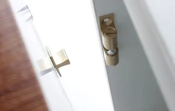 

40 Door touch latch,cabinets door interlock switch,door lock,chassis cabinet spring ball locker,adjustable brass door buckle