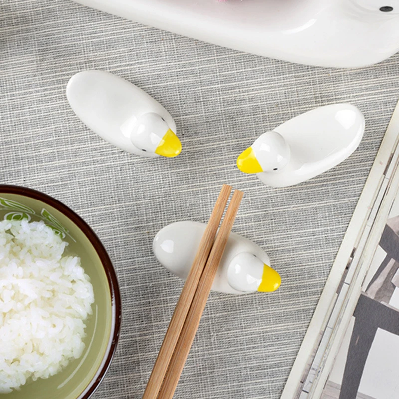 6Pcs/Lot Japanese-Style Ceramics Storage Tray Cartoon Duck Rabbit Chopsticks Holders Exquisite Desktop Dinnerware Decoration Set