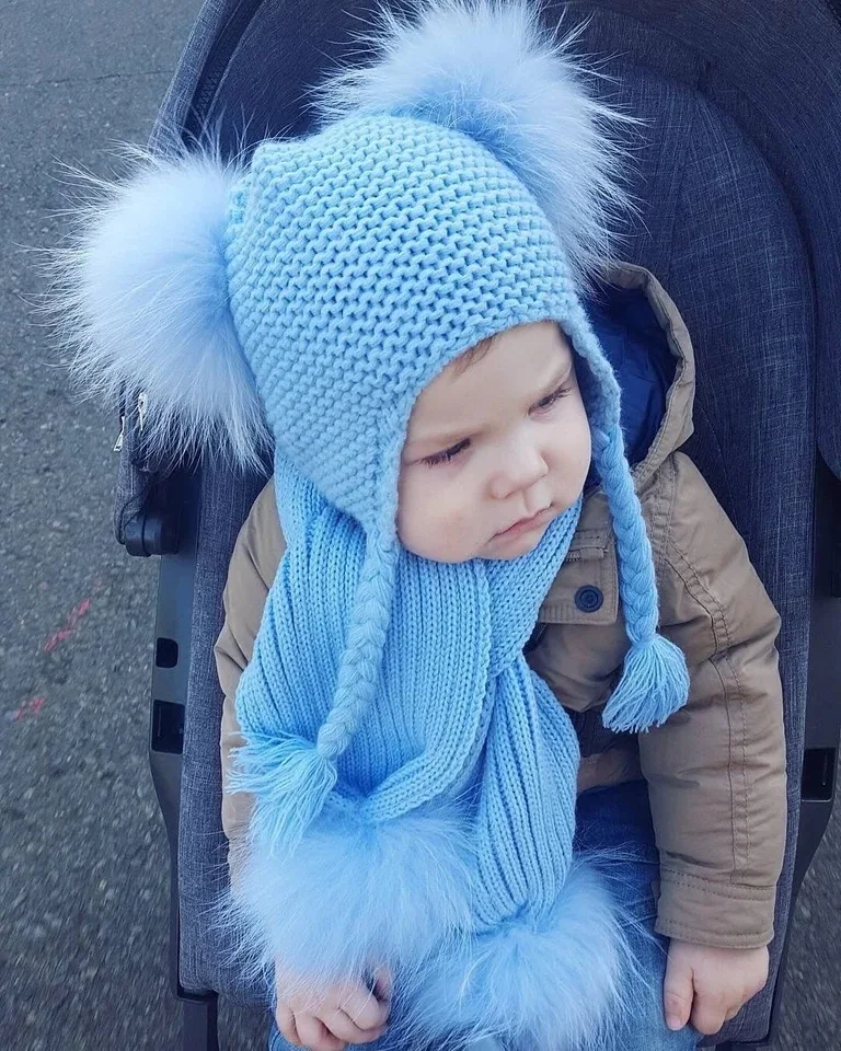 1808049 KNITTED HAT WITH FOX FUR POMPOMS LVCOMEFF (7)