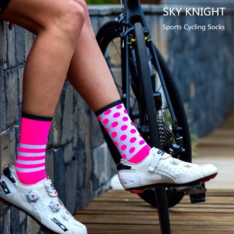 

SKYKNIGHT New High Quality Professional Cycling Socks Men Women Road Bicycle Socks Outdoor Brand Racing Bike Compression Socks