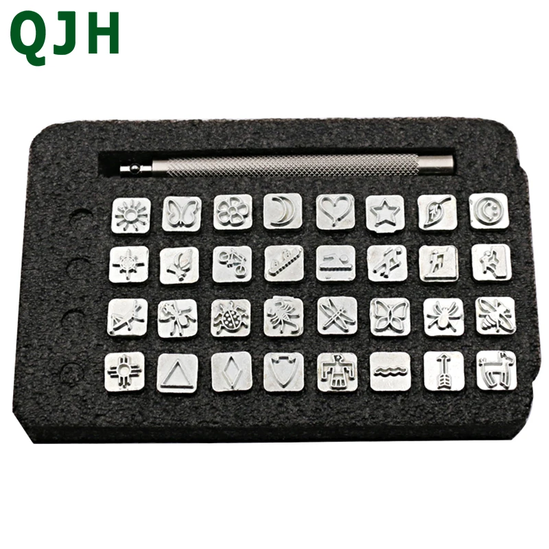 

Leather pattern printing tool leather art wrap printing carved drawing tool 32 piece set DIY handmade leather craft tools