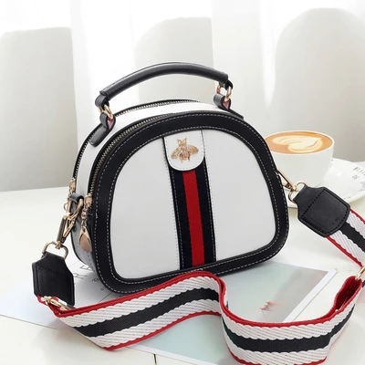 

Small Bee 2019 New Luxury Handbags Women Shoulder Bags Designer Crossbody Bags mini Small Summer handbags Bags for Ladies