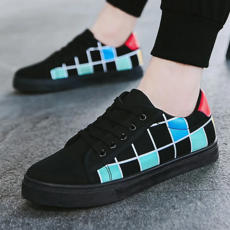 

Men's Shoes New 2019 Spring Summer Canvas Shoes Men's Sneakers Low Top Black Men's Casual Shoes Fashion Brand Shoes S1777