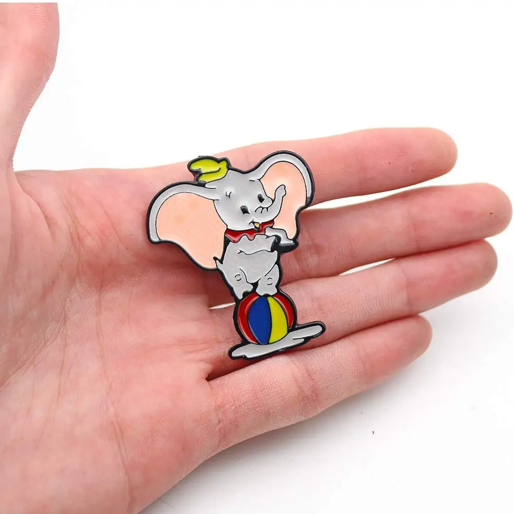 Мультфильм Аниме Dumbo милый слон металлический значок твердая эмаль брошка на