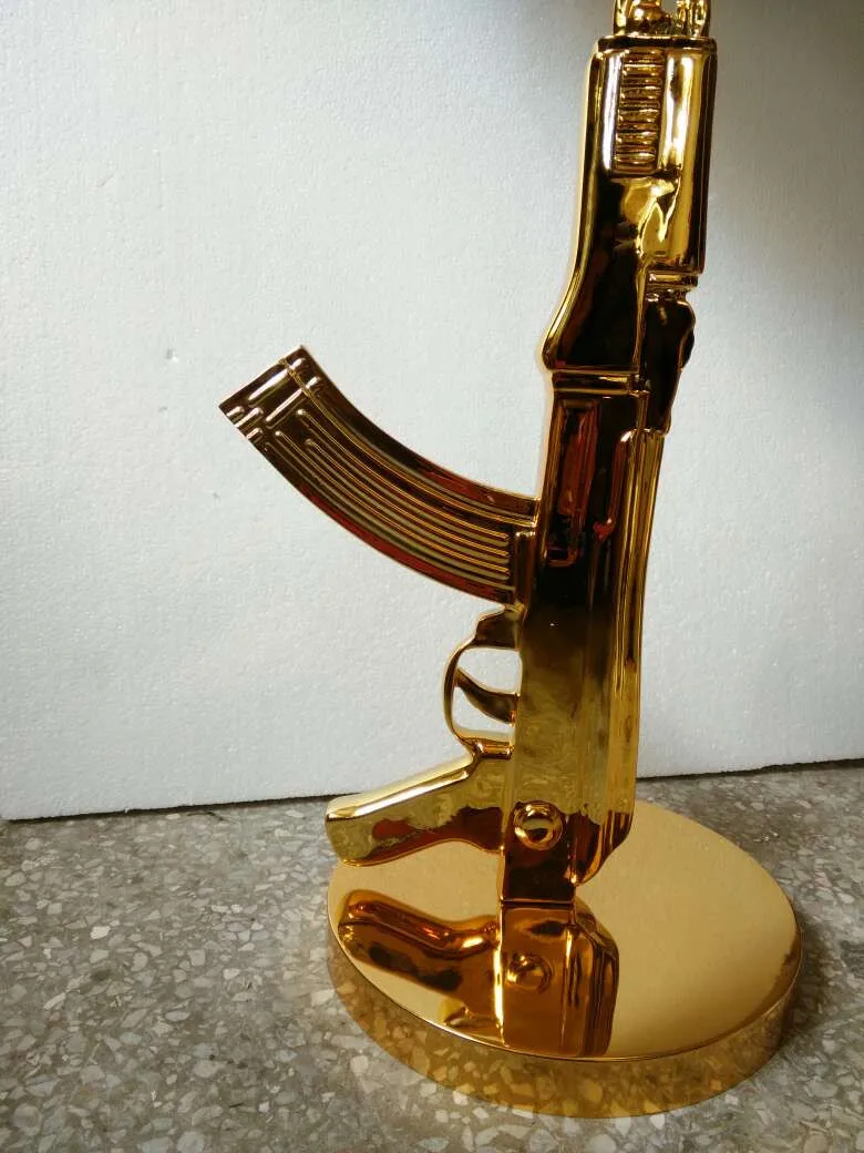 Современный дизайн хромированный Серебряный Золотой AK47 пистолет, настольная лампа Настольный светильник ing прикроватный светильник рабочий светильник