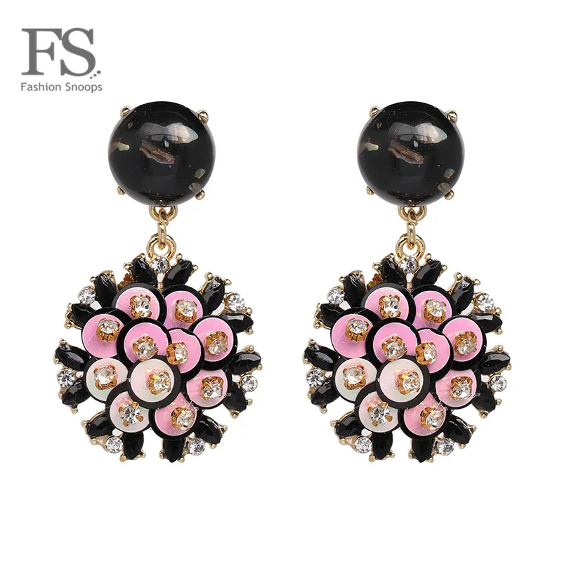 

FASHIONSNOOPS New Design Fashion Wedding Jewelry Crystal Charm Long Drop Earrings Luxury Bridal Earrings for Women Factory Price