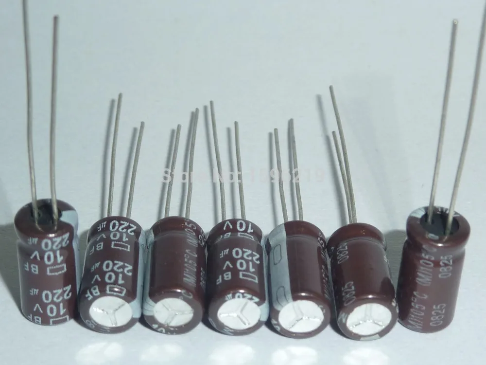 Конденсатор 220uf 10v