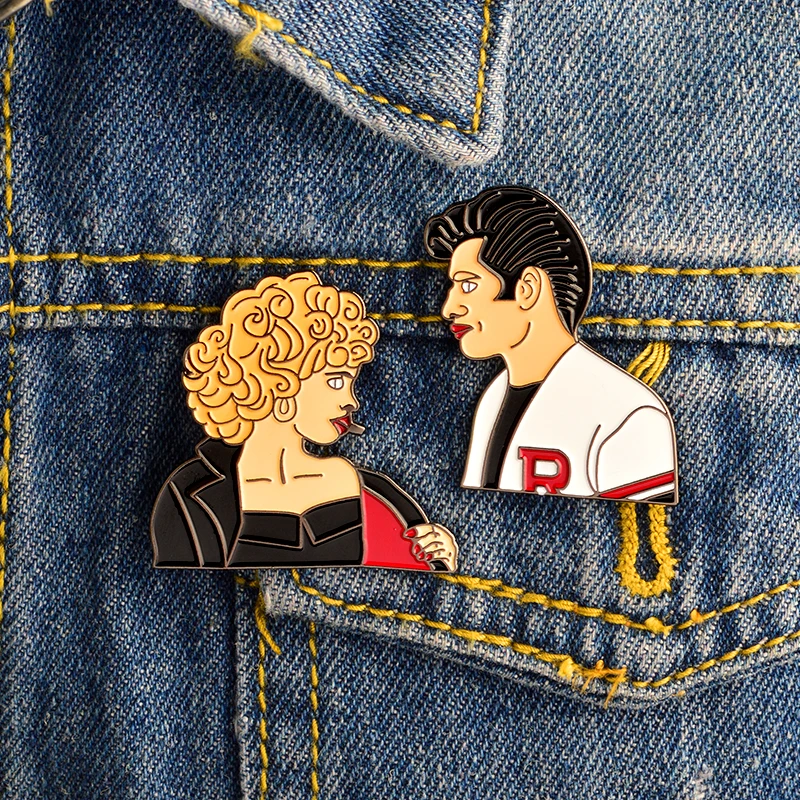 

2pcs/set Sandy and Danny Enamel Pins Set Punk Movie Grease Ladies Brooches for Girl Boy Bag Jacket Lapel Pin Badge Jewelry Gift