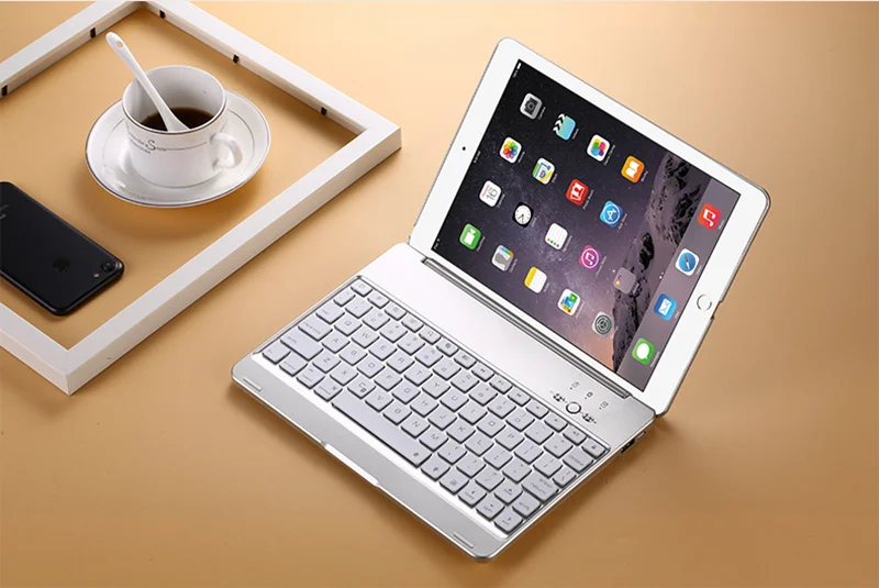 H16-Backlit-Keyboard-Case-p3