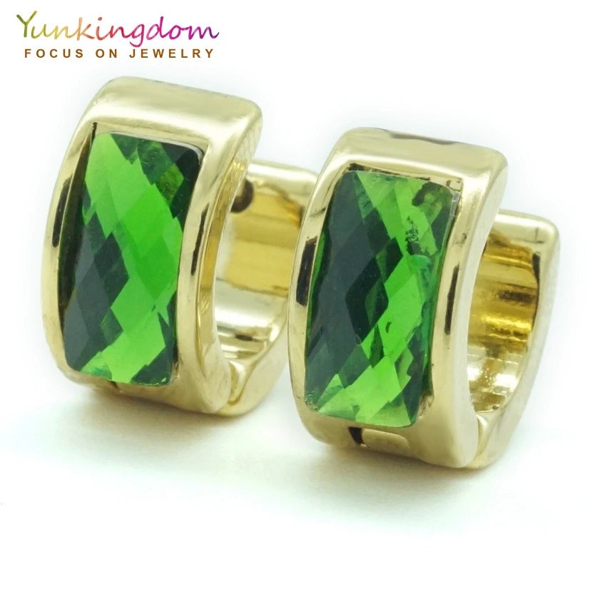 

Yunkingdom shiny green crystal geometric earring titanium stainless steel hoop earrings for women party jewelry UE0203
