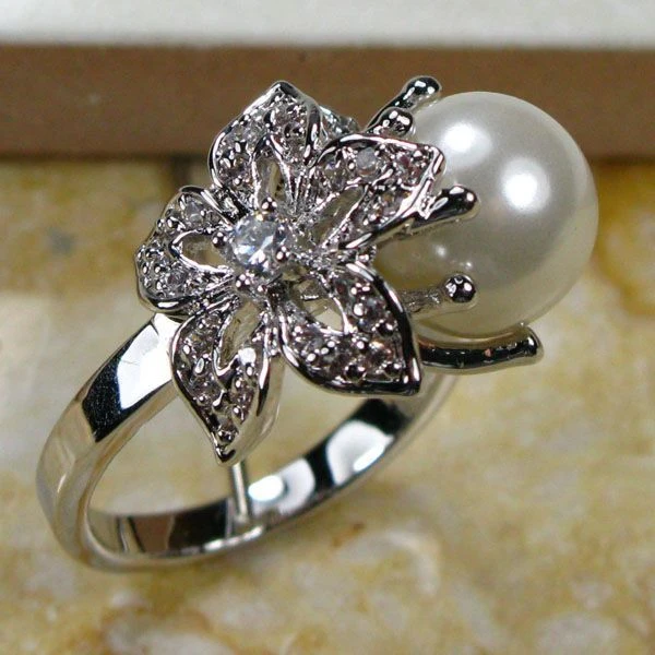 Pearl Ring Size 9 12