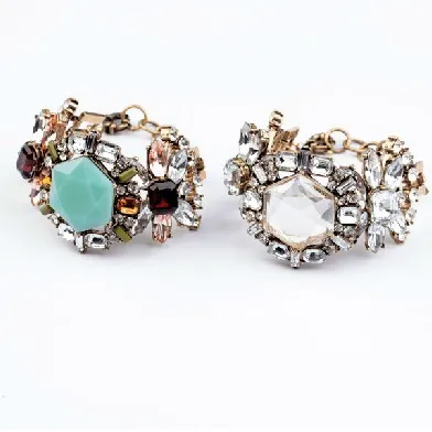 

Special Offer Classic Prong Setting Resin Link Chain Plant Fashion New Flower Charm Bracelet For Women Factory Wholesale