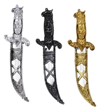 Детские игрушечные мечи трех цветов для игры в воинов