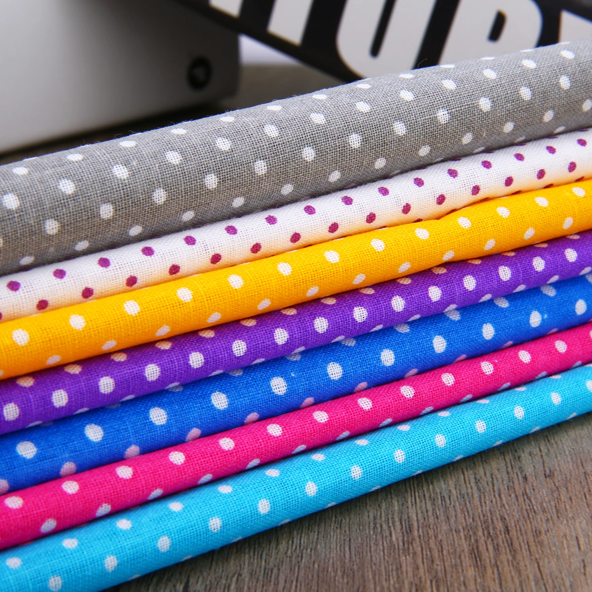 8pcs Colorful Wave Point Print Fabric Cloth 25*25cm Squares Pre Cut 100% Cotton Fabric Quilt Fabric Quarters DIY Home Decoration