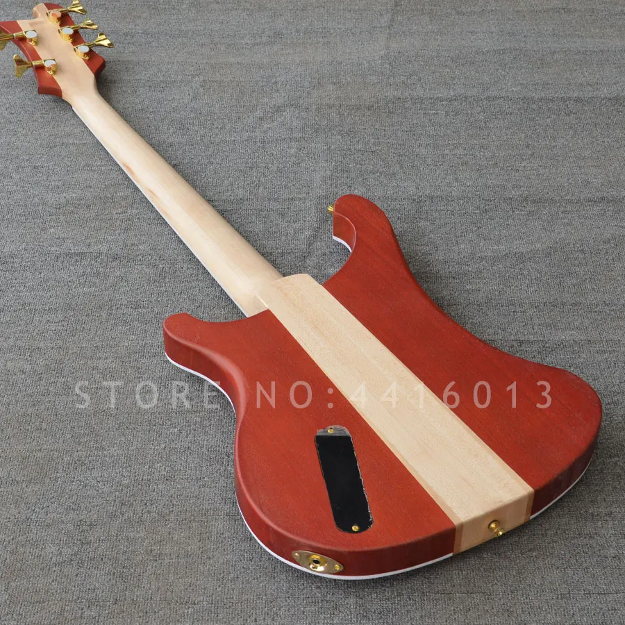 Rickenback-bass-5-string2