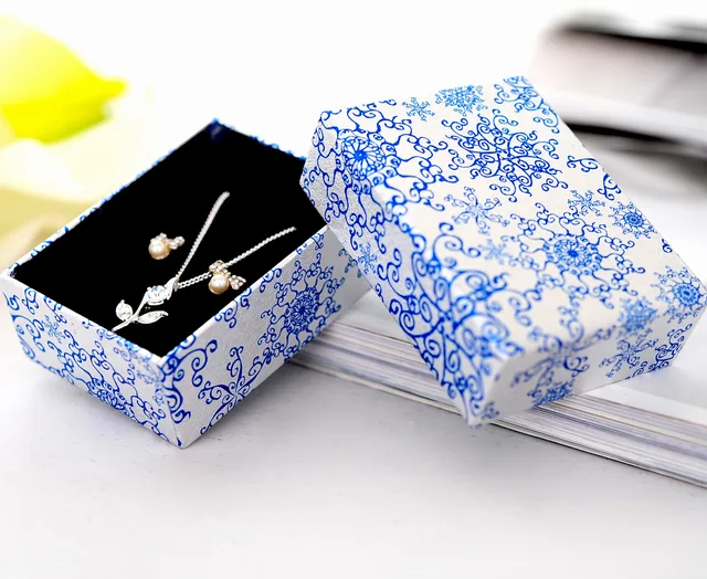 DoreenBeads Jewelry Box Wholesale Blue & White Flower Pattern Ring