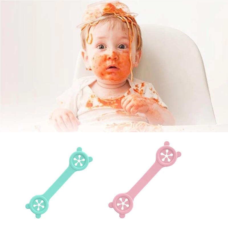 Silicone Baby Bandana Bibs clips 2pcs Kids Saliva Towel Dribble Bibs